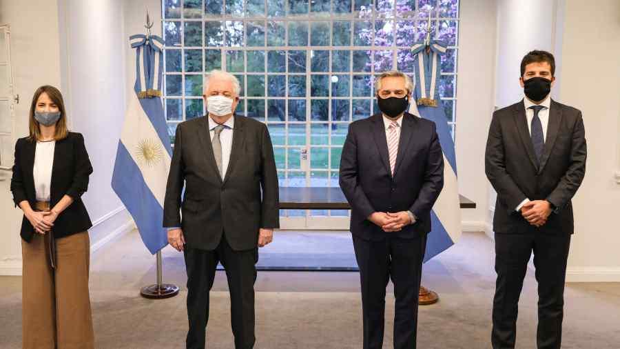 Argentina y México producirán la vacuna de AstraZeneca y Oxford para América Latina